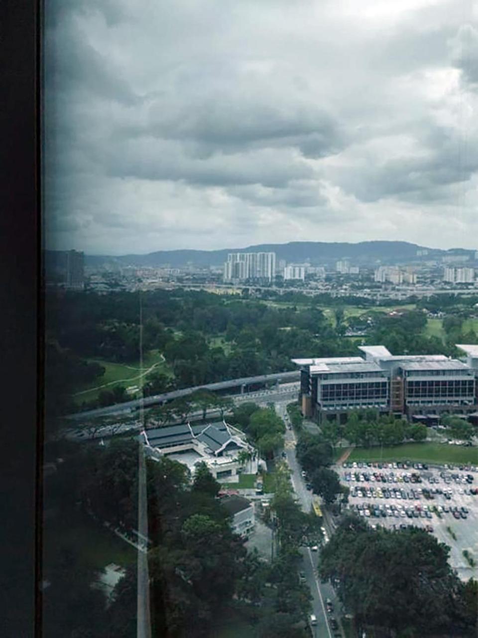 Eaton Residences Klcc By Bhs Kuala Lumpur Bagian luar foto